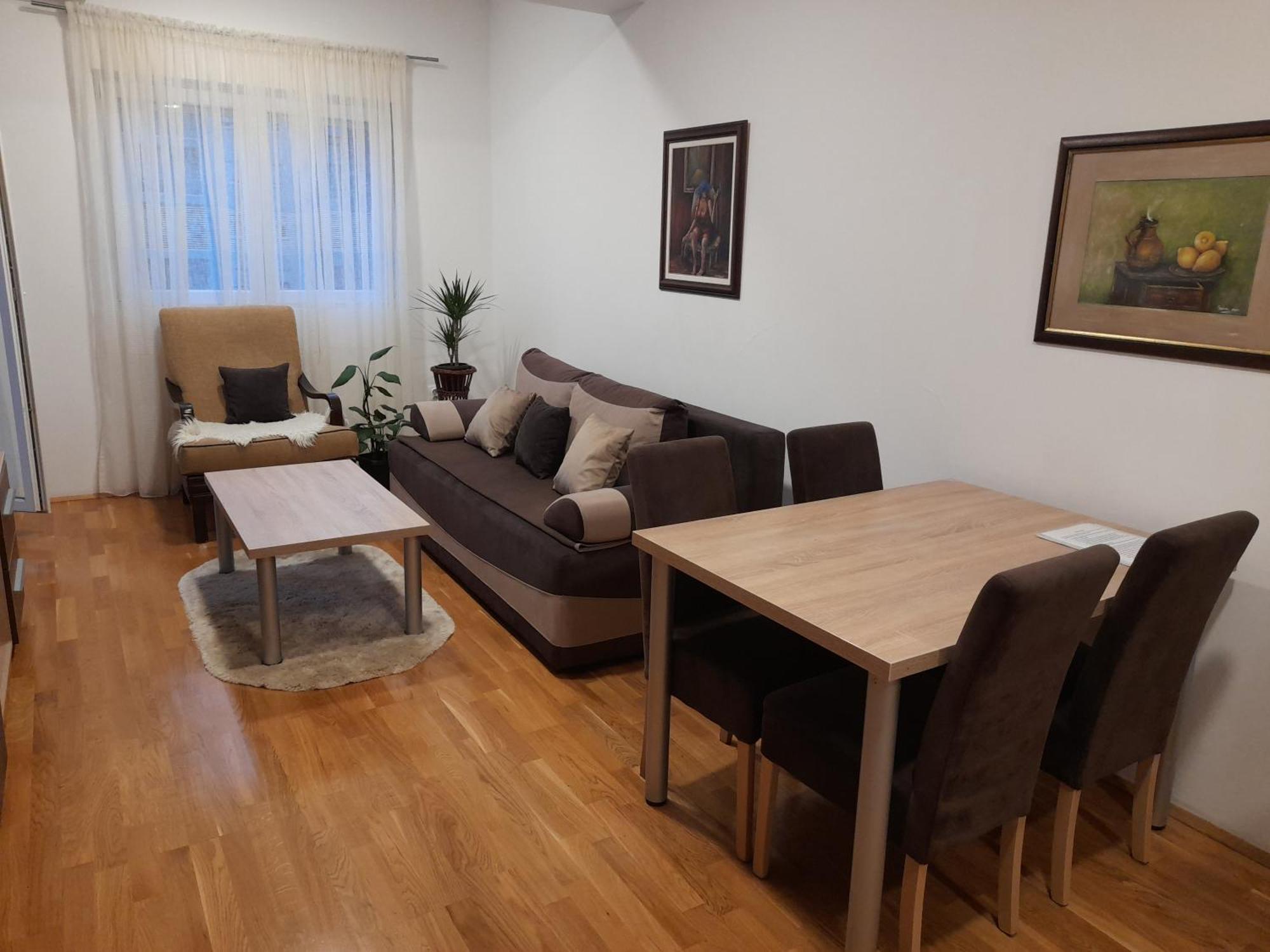 Ogi Apartman Leilighet Podgorica Eksteriør bilde
